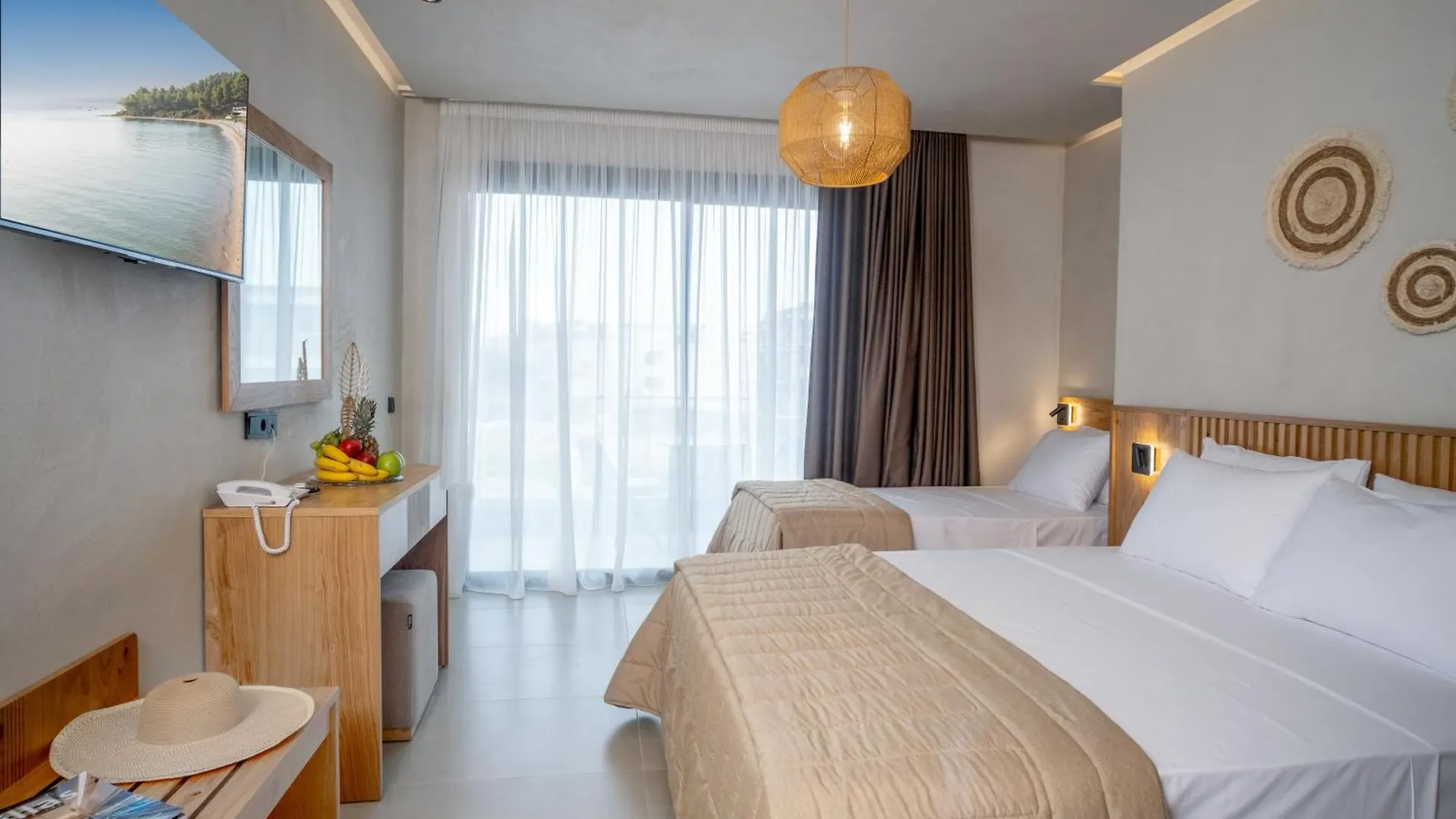 Luminous Luxury Living Aparthotel Kallithea