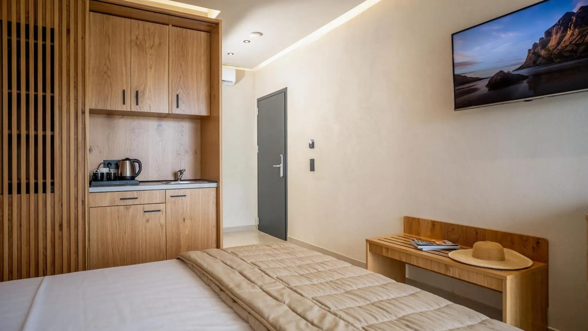 Luminous Luxury Living Aparthotel Kallithea  0*, Kallithea (Chalkidiki) Greece