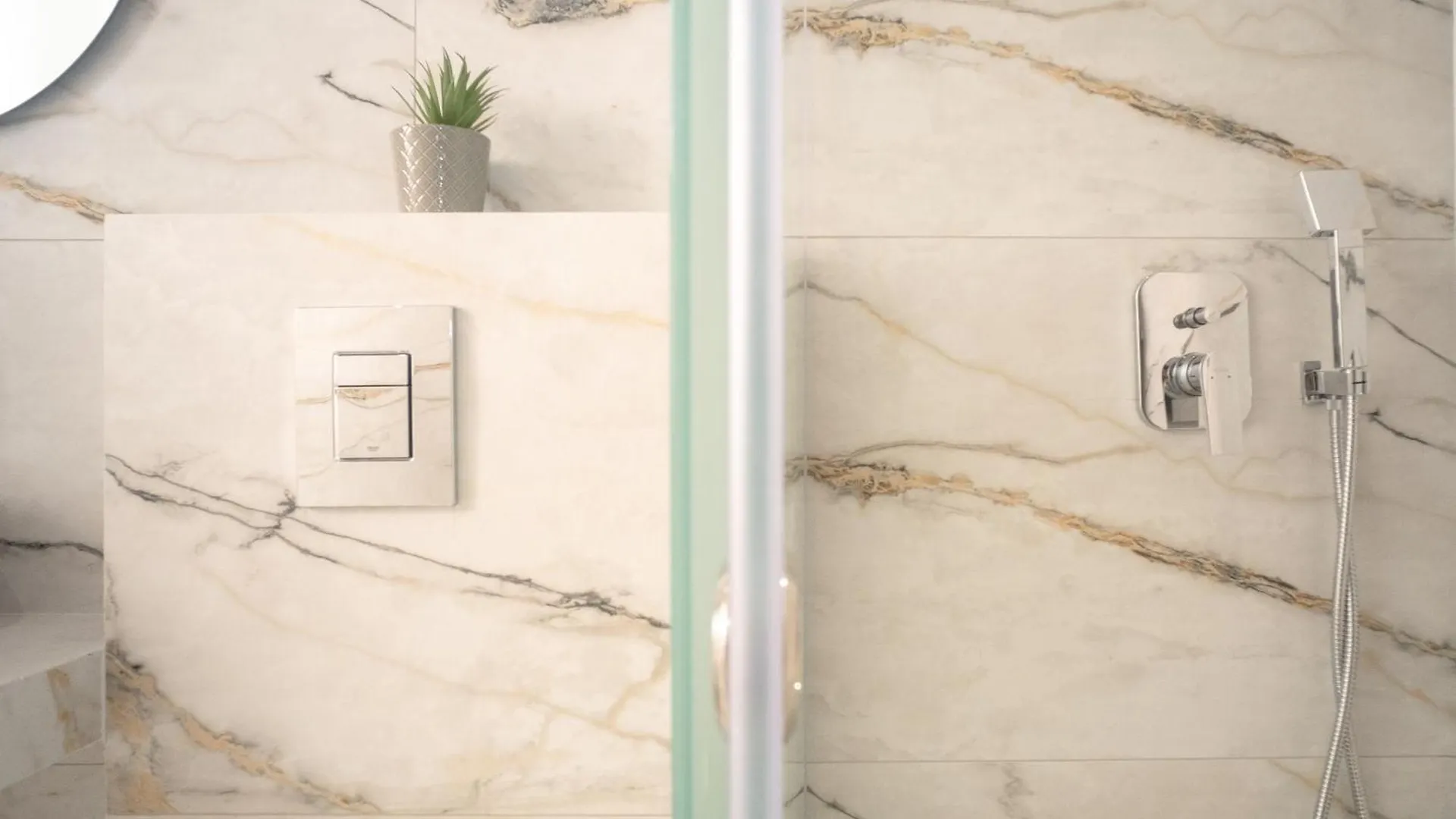 Luminous Luxury Living Aparthotel Kallithea  Greece